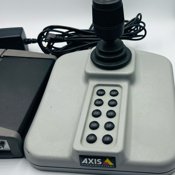 Axis Communications Device - Picture 2 of 7